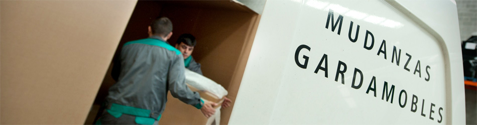 Cargando muebles